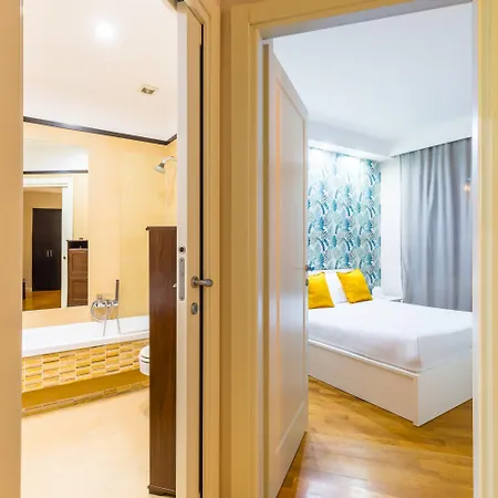 Stylish At Piazza Municipio By Wonderful Italy 公寓