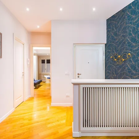 公寓 Stylish At Piazza Municipio By Wonderful Italy 那不勒斯